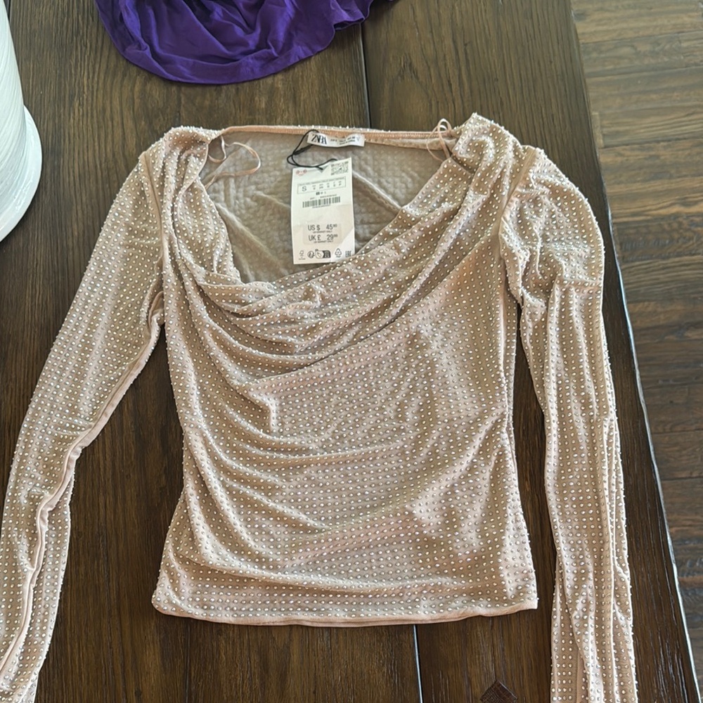 Zara Cream and Gold Fitted Ruched Blouse